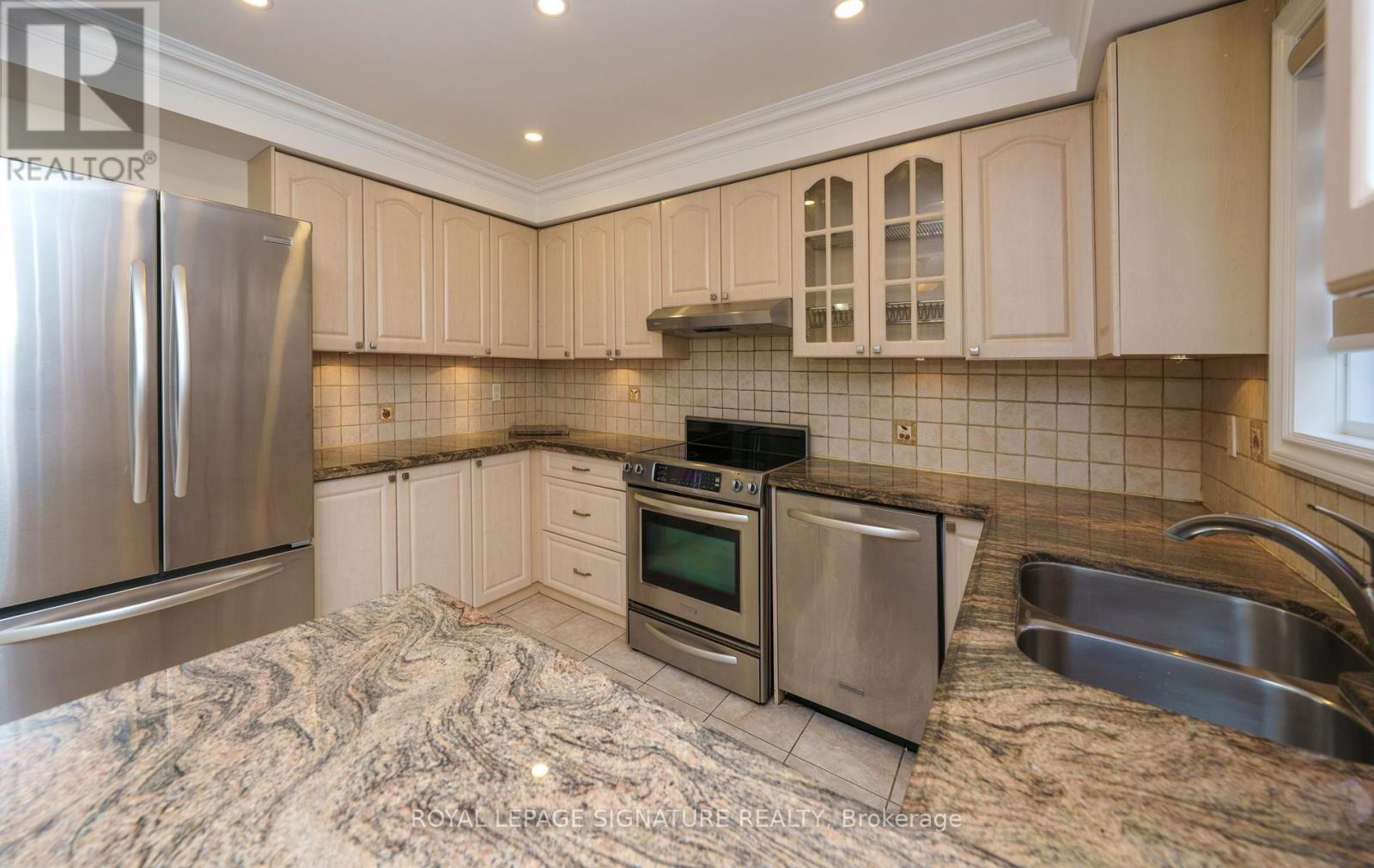 44 Roydawn Crescent, Toronto, Ontario  M1C 3C7 - Photo 19 - E13217804