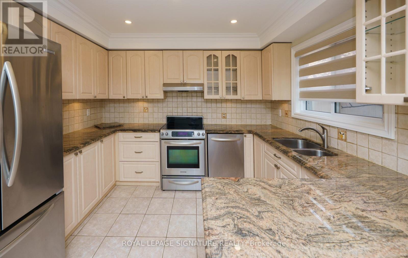 44 Roydawn Crescent, Toronto, Ontario  M1C 3C7 - Photo 18 - E13217804