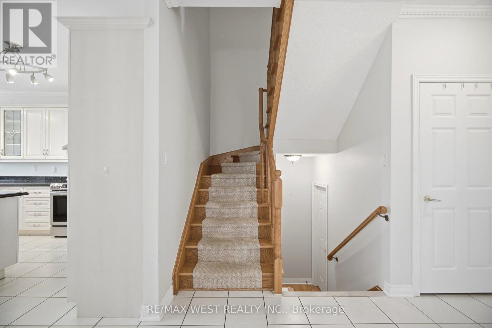 7288 Zinnia Place, Mississauga, Ontario  L5W 1K6 - Photo 27 - W13215376