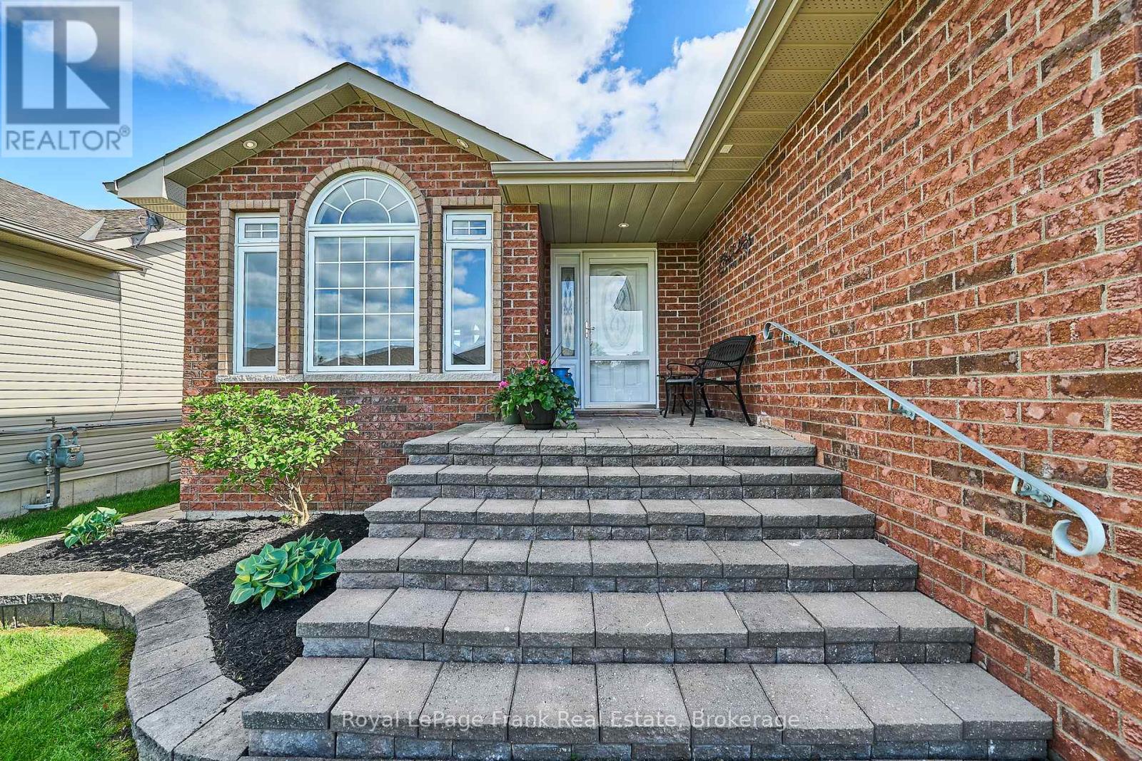 11 Fox Den Drive, Brighton, Ontario  K0K 1H0 - Photo 2 - X13217898