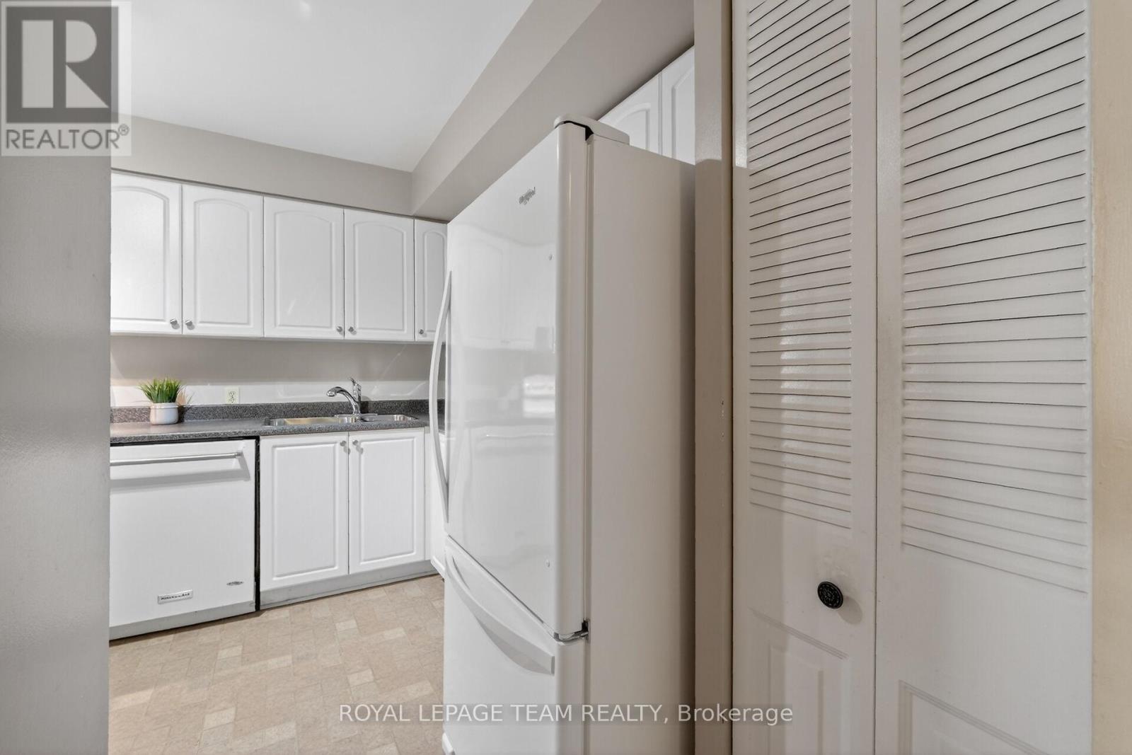 501 - 2760 Carousel Crescent, Ottawa, Ontario  K1T 2N4 - Photo 11 - X13217962