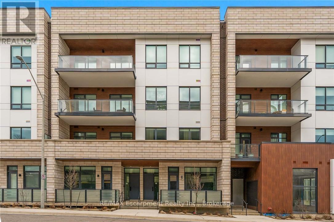 303 - 123 MAURICE DRIVE, Oakville, Ontario
