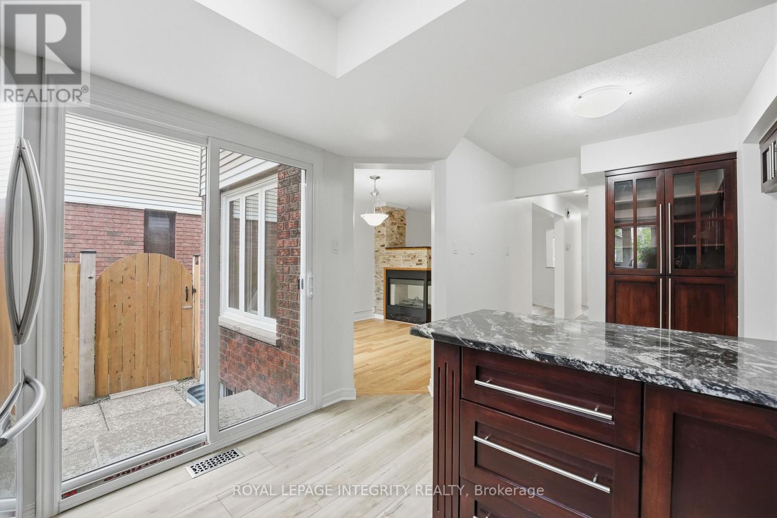 76 Hunterswood Crescent, Ottawa, Ontario  K1G 5V9 - Photo 13 - X13217410