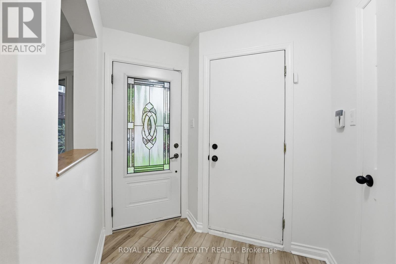 76 Hunterswood Crescent, Ottawa, Ontario  K1G 5V9 - Photo 5 - X13217410