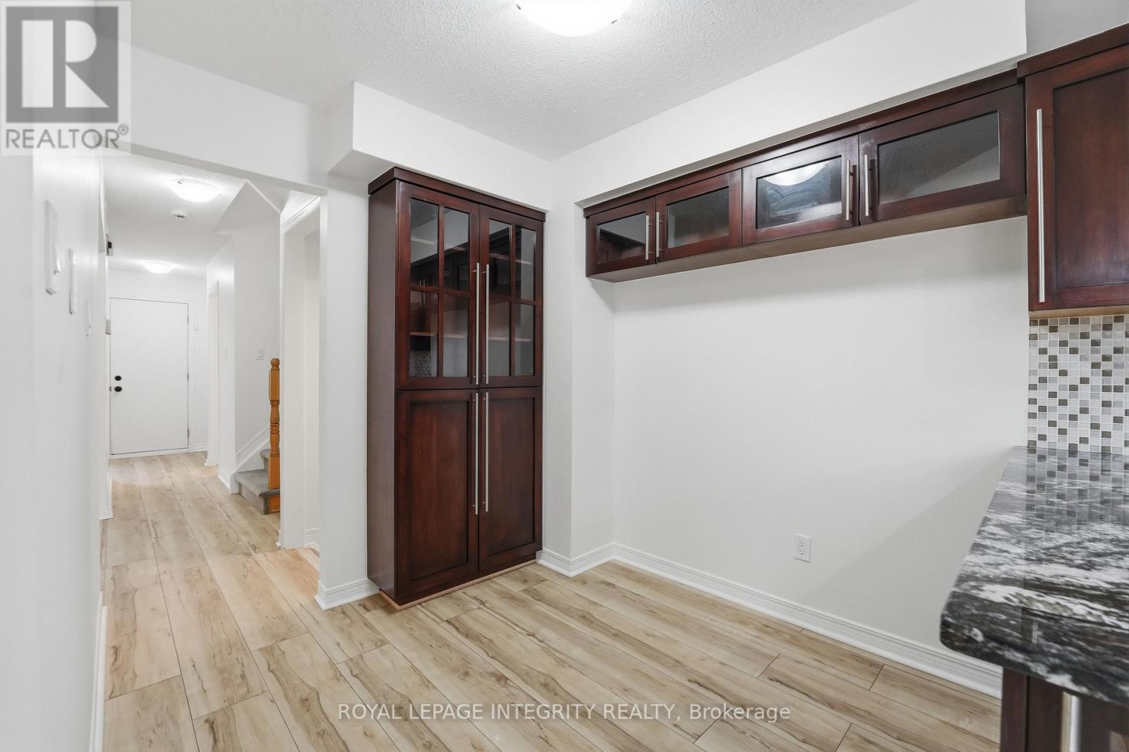 76 Hunterswood Crescent, Ottawa, Ontario  K1G 5V9 - Photo 8 - X13217410