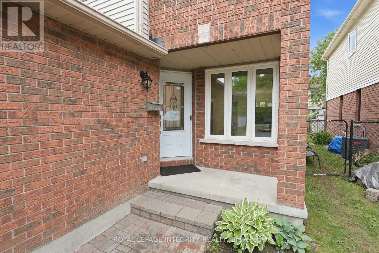 76 Hunterswood Crescent, Ottawa, Ontario  K1G 5V9 - Photo 4 - X13217410