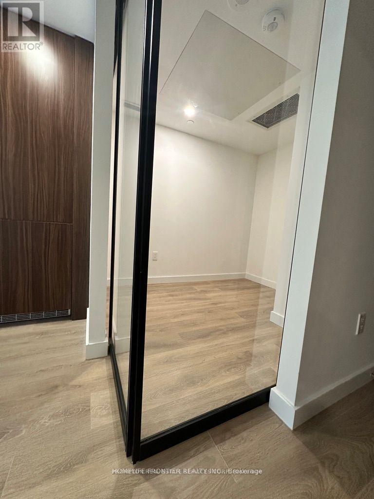 2106 - 3 Concord Cityplace Way, Toronto, Ontario  M5V 0X4 - Photo 10 - C13217872