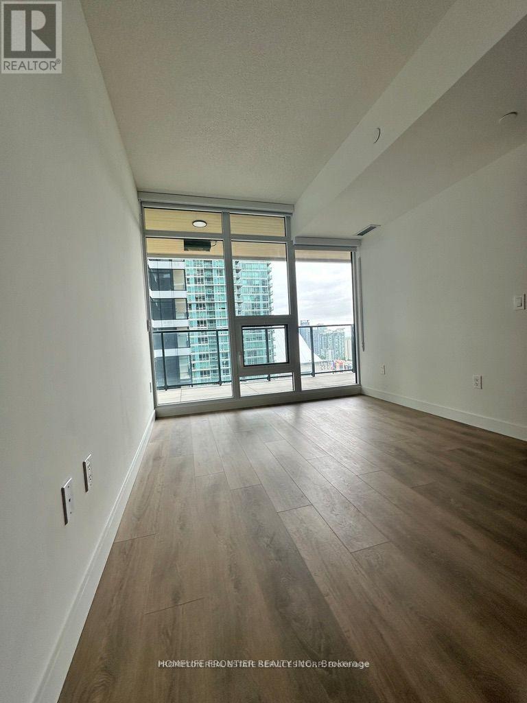 2106 - 3 Concord Cityplace Way, Toronto, Ontario  M5V 0X4 - Photo 7 - C13217872