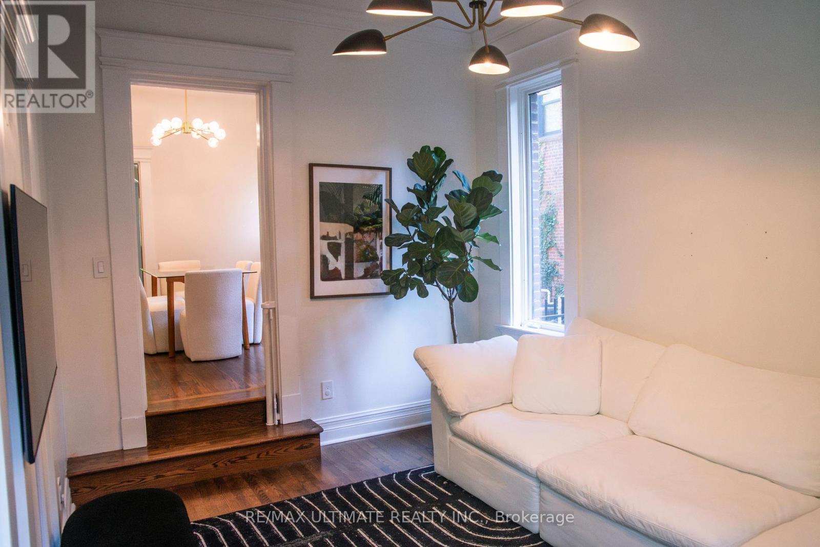25 Chicora Avenue, Toronto, Ontario  M5R 1T7 - Photo 9 - C13217956