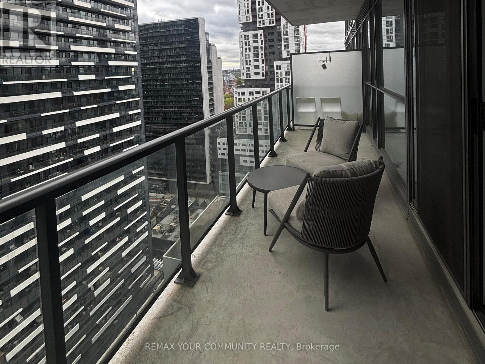 2102 - 290 Adelaide Street W, Toronto, Ontario  M5V 0P3 - Photo 13 - C13214228