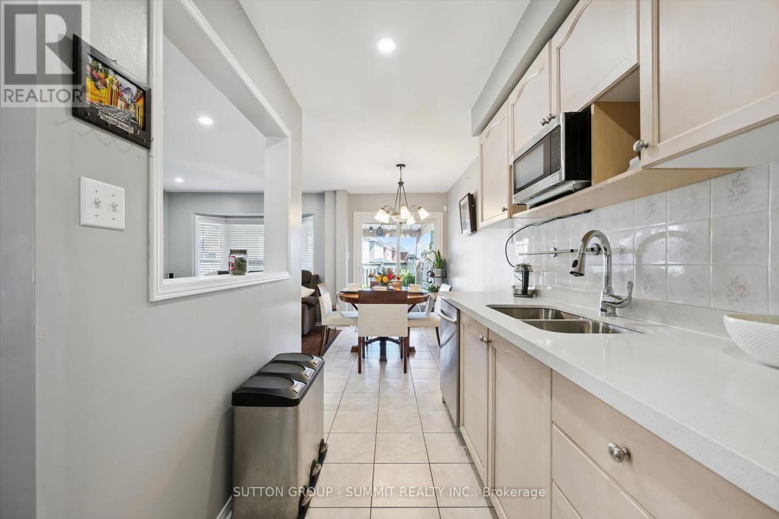 7297 Frontier Ridge, Mississauga, Ontario  L5N 7P7 - Photo 7 - W13217916