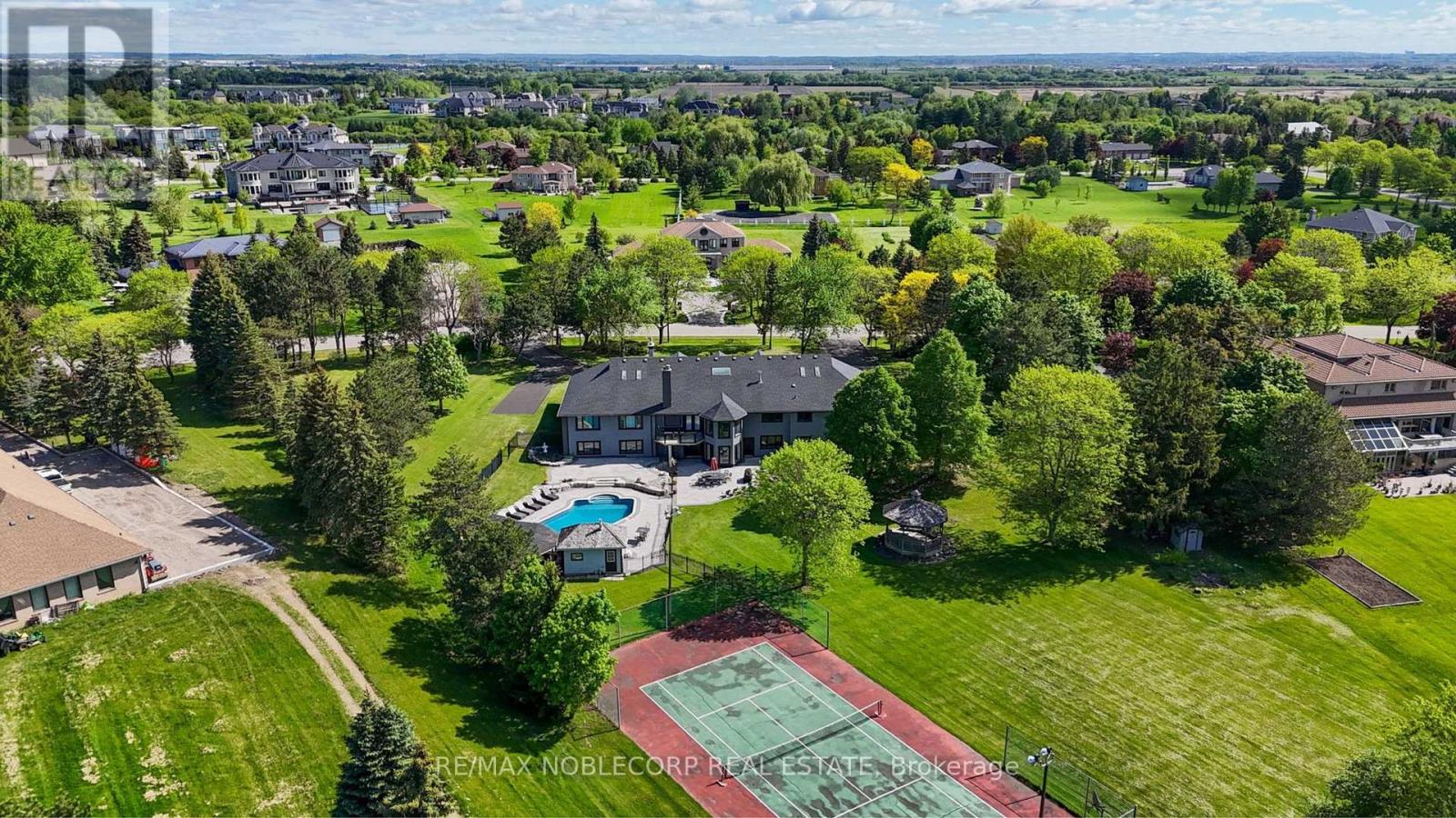 14 Bowman Avenue, Brampton, Ontario  L6P 0X5 - Photo 50 - W13217924