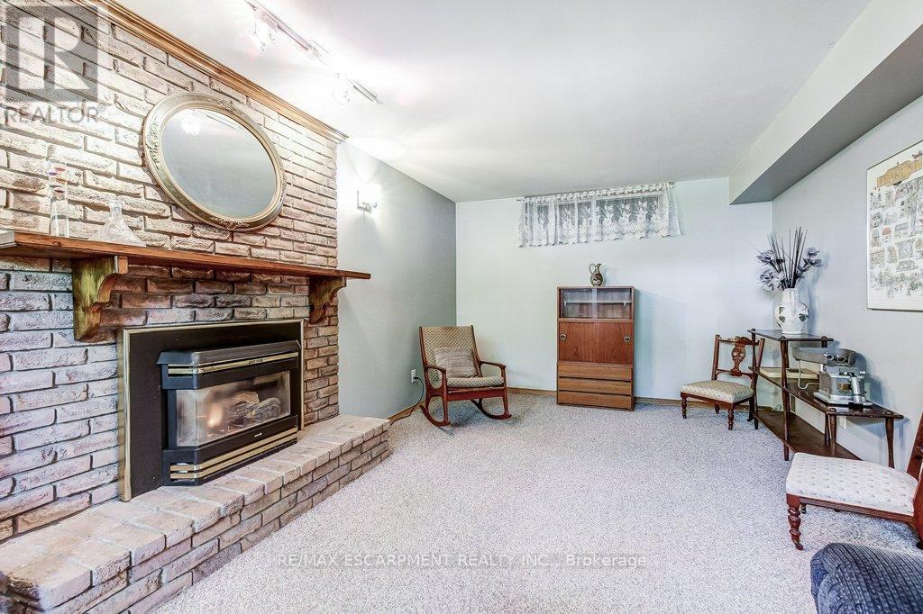 633 Sheraton Road, Burlington, Ontario  L7L 4B3 - Photo 19 - W13217938