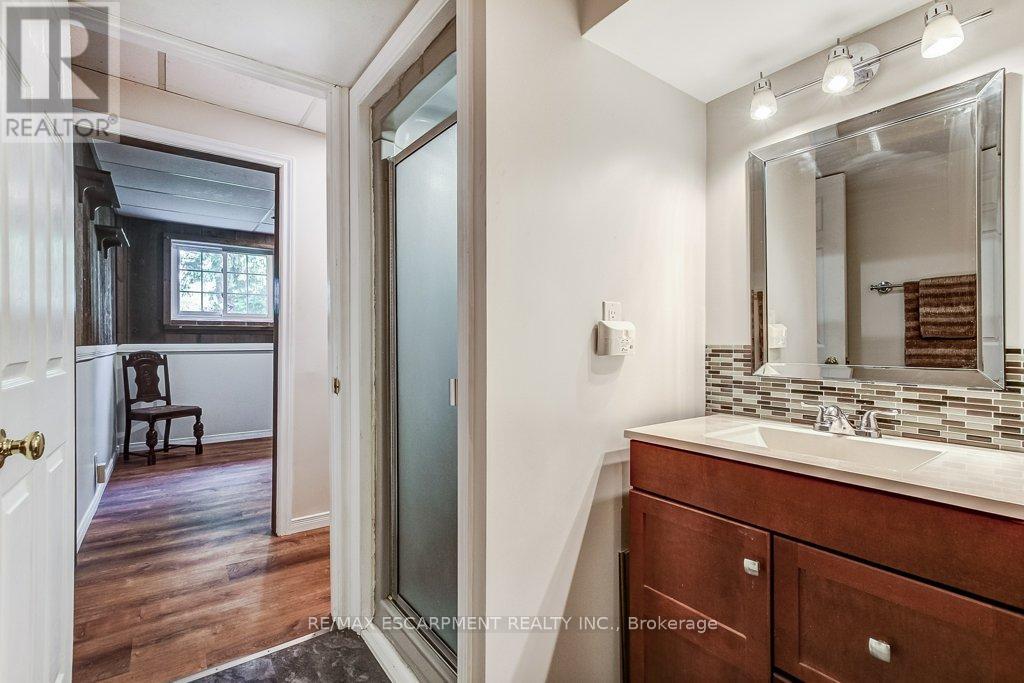 633 Sheraton Road, Burlington, Ontario  L7L 4B3 - Photo 23 - W13217938