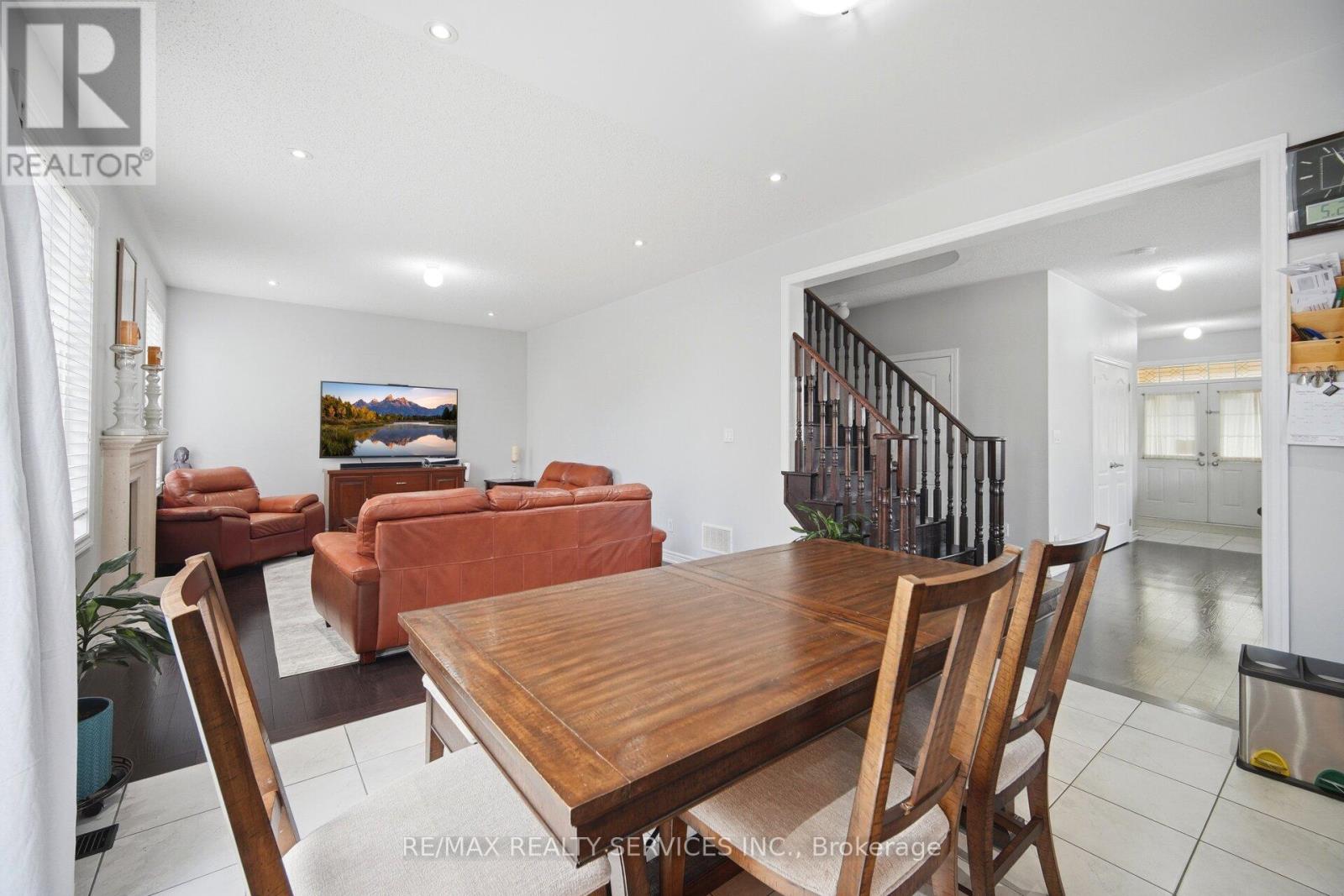 39 Templehill Road, Brampton, Ontario  L6R 3S6 - Photo 10 - W13217954