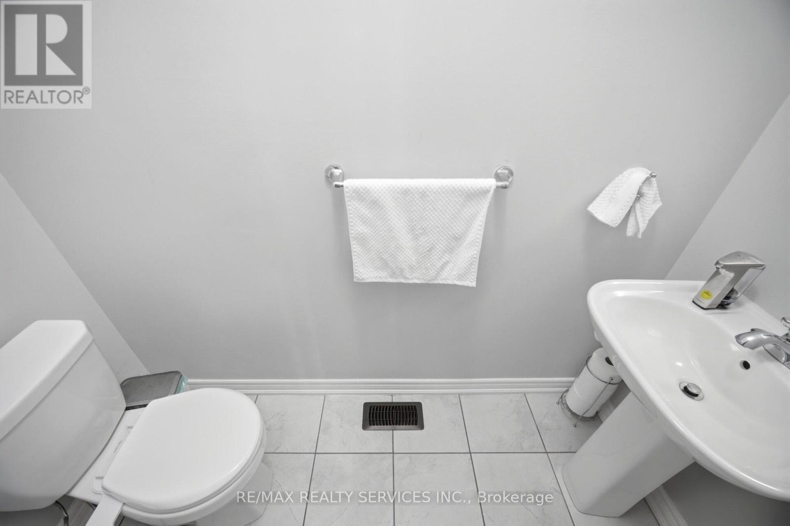 39 Templehill Road, Brampton, Ontario  L6R 3S6 - Photo 20 - W13217954