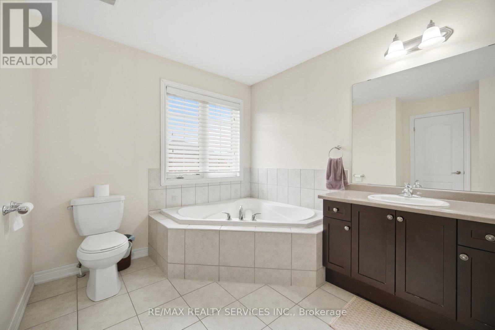 39 Templehill Road, Brampton, Ontario  L6R 3S6 - Photo 28 - W13217954