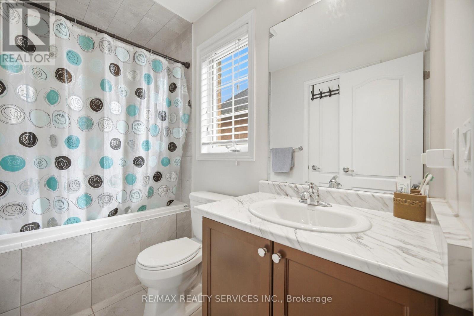 39 Templehill Road, Brampton, Ontario  L6R 3S6 - Photo 33 - W13217954