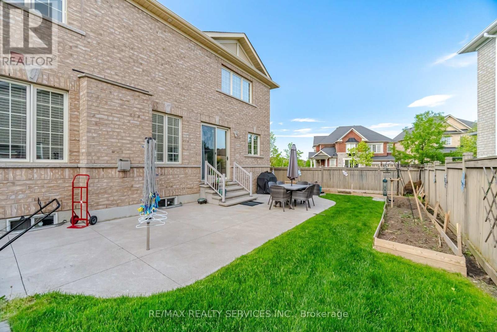 39 Templehill Road, Brampton, Ontario  L6R 3S6 - Photo 39 - W13217954