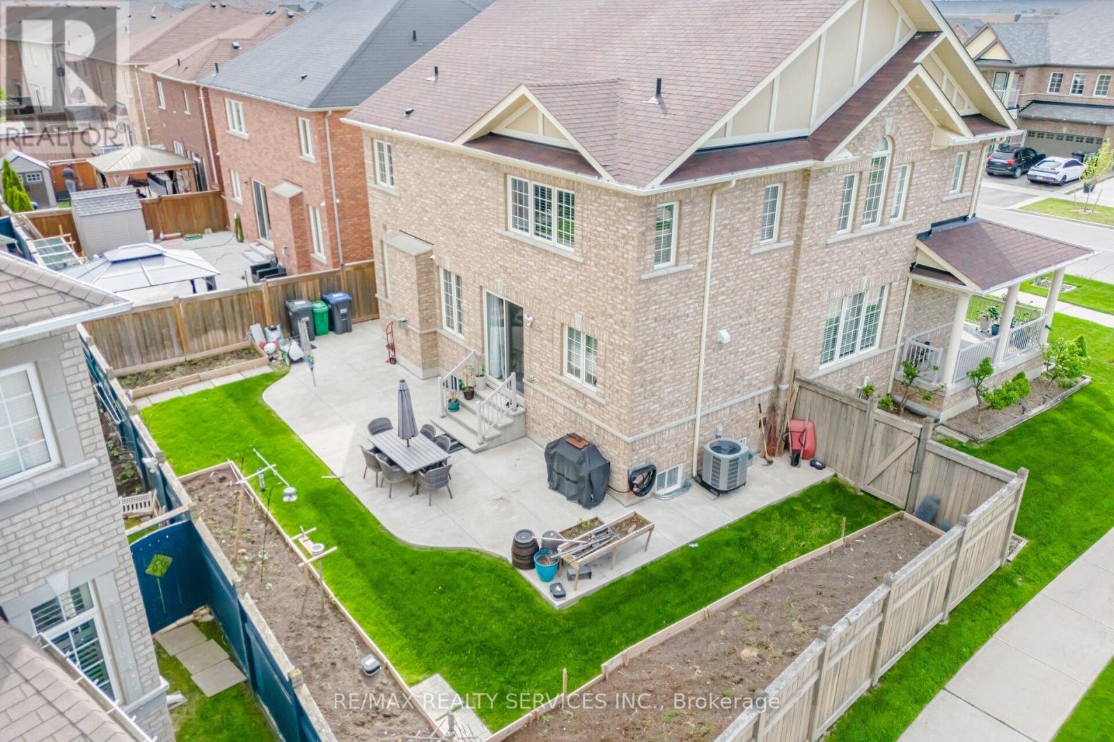 39 Templehill Road, Brampton, Ontario  L6R 3S6 - Photo 43 - W13217954