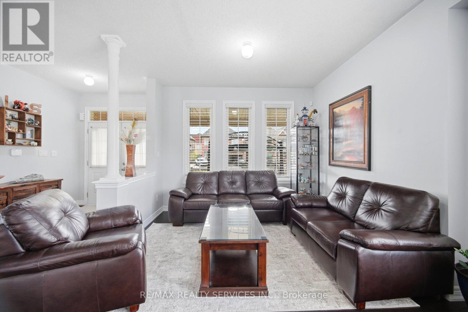 39 Templehill Road, Brampton, Ontario  L6R 3S6 - Photo 5 - W13217954