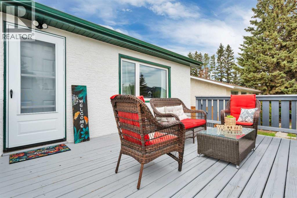 5010 53 Street, Sylvan Lake, Alberta  T4S 1E7 - Photo 3 - A2307510