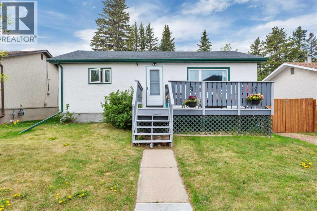 5010 53 Street, Sylvan Lake, Alberta  T4S 1E7 - Photo 2 - A2307510