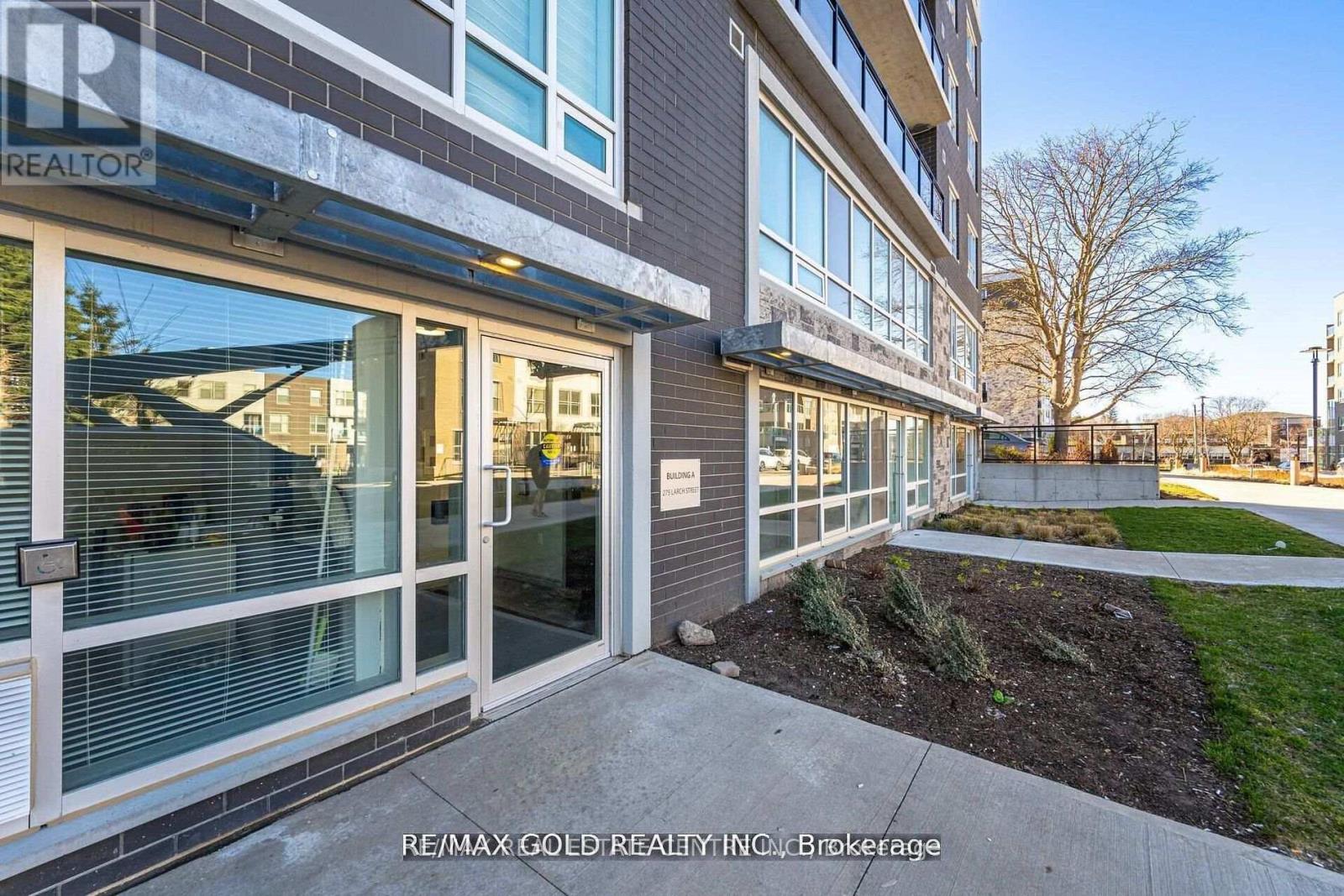 111 - 275f Larch Street, Waterloo, Ontario  N2L 0J3 - Photo 3 - X13217952