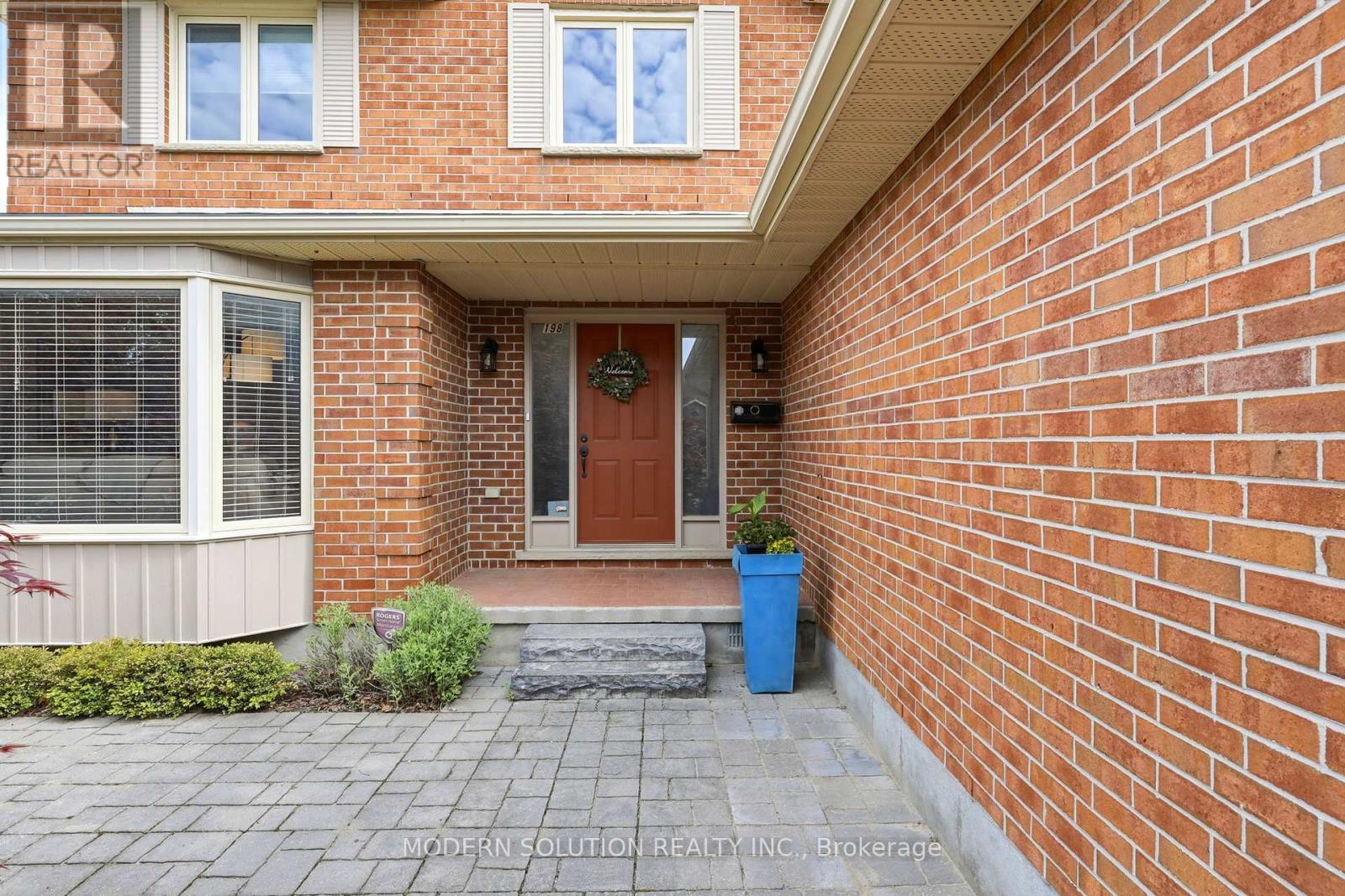 198 Pine Valley Drive, London South, Ontario  N6J 4N7 - Photo 4 - X13217964