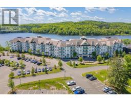 206 - 25 PEN LAKE POINT ROAD