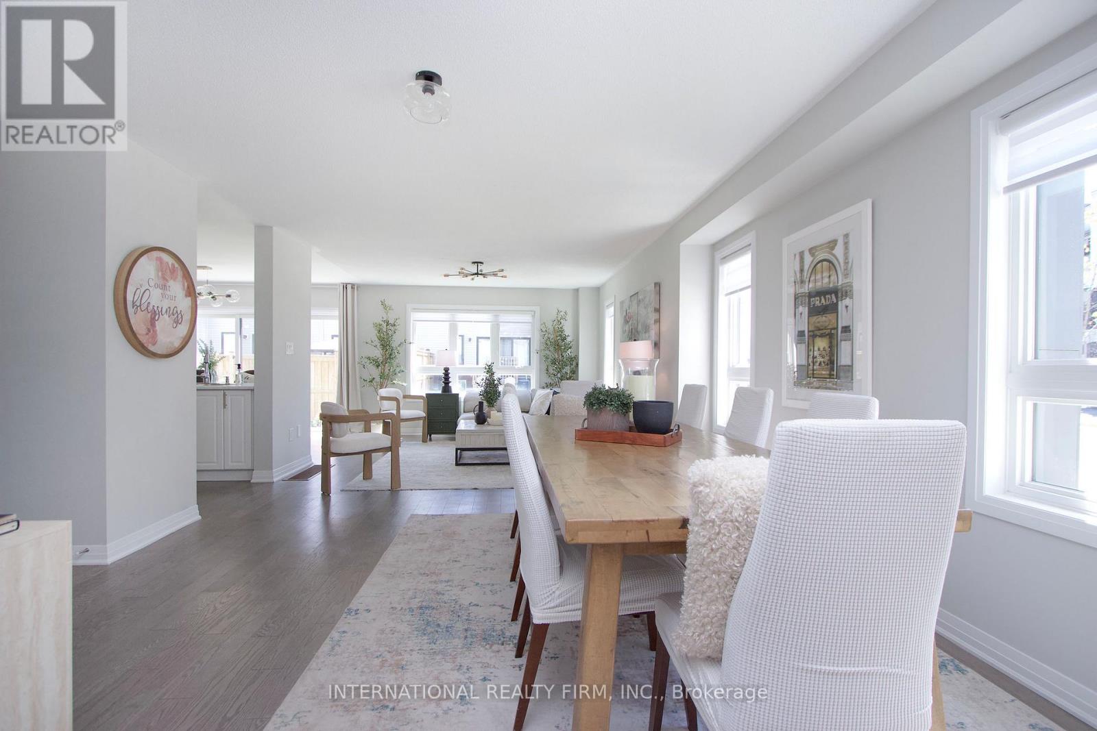 11 Caspian Square, Clarington, Ontario  L1C 7G3 - Photo 6 - E13217566