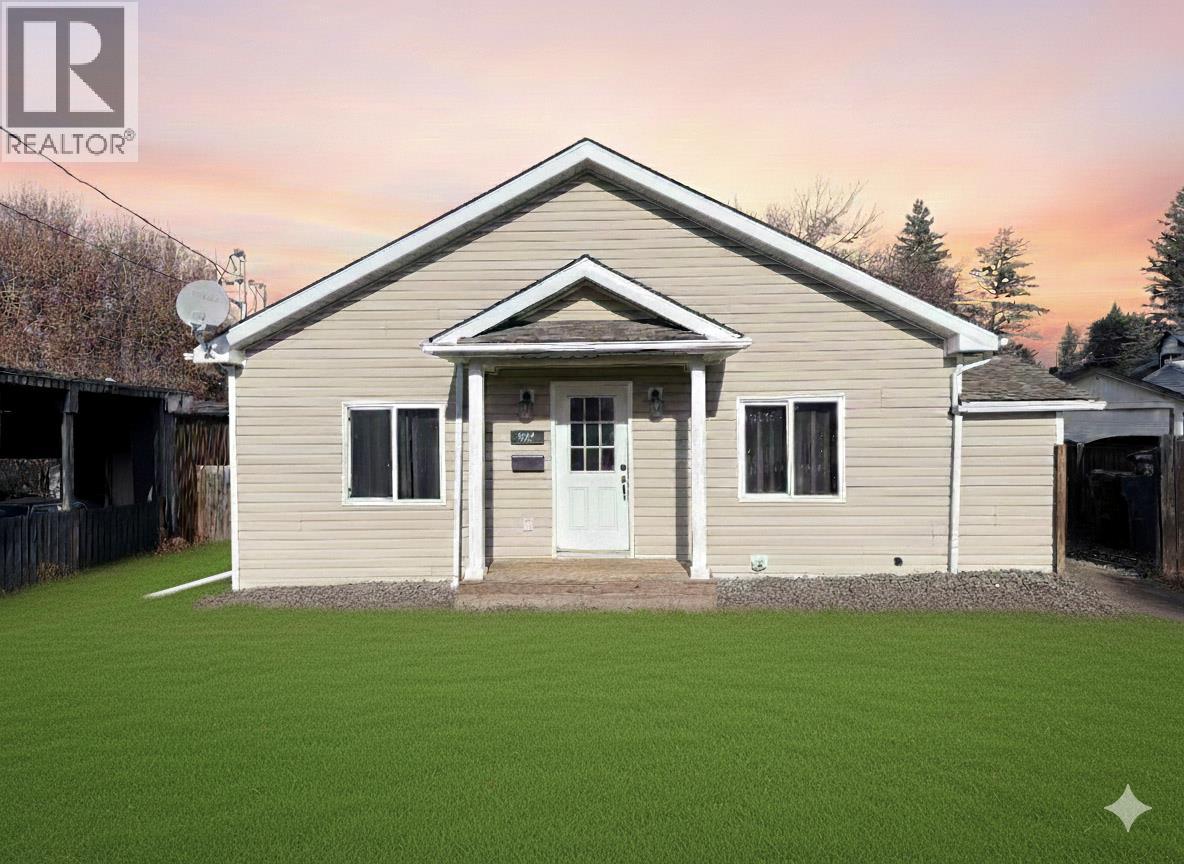 917 4a Street S, Cranbrook, British Columbia  V1C 1J3 - Photo 1 - 10370376