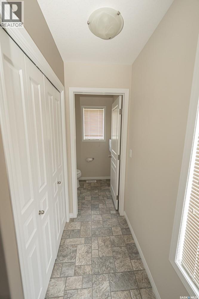 363 Levalley Cove, Saskatoon, Saskatchewan  S7T 0H5 - Photo 11 - SK037655