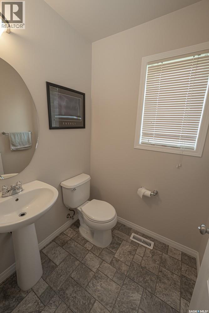 363 Levalley Cove, Saskatoon, Saskatchewan  S7T 0H5 - Photo 12 - SK037655