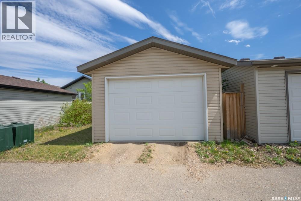 363 Levalley Cove, Saskatoon, Saskatchewan  S7T 0H5 - Photo 31 - SK037655