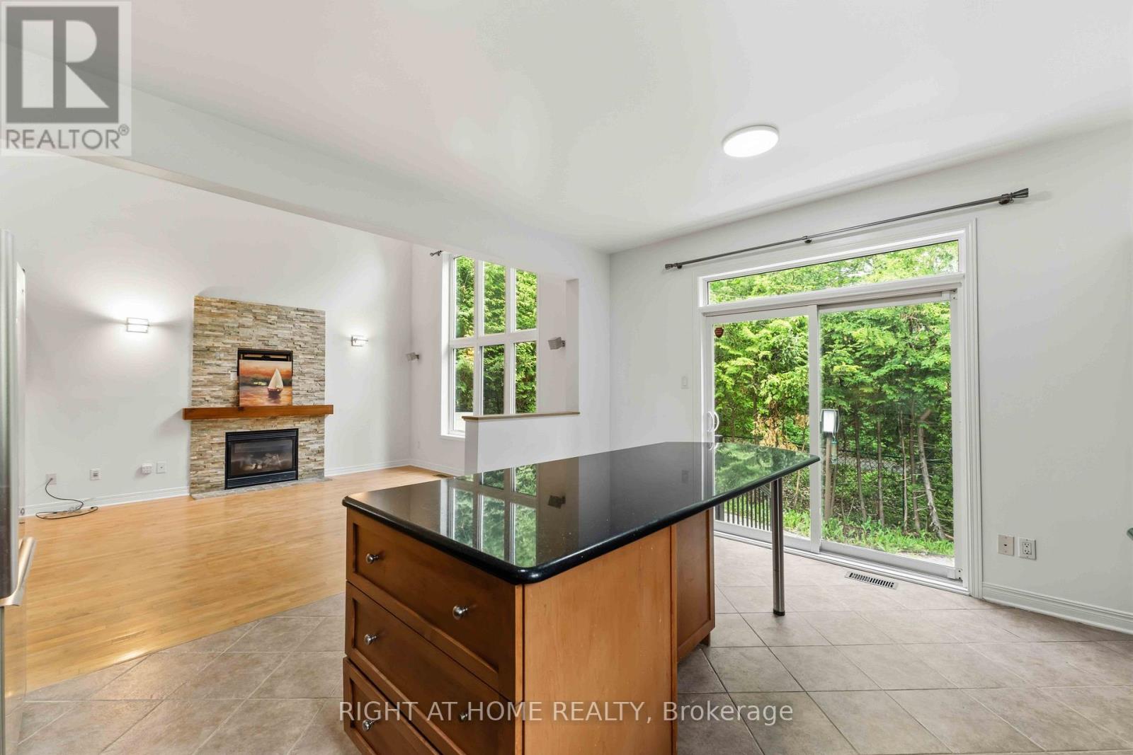 281 Goldridge Drive, Ottawa, Ontario  K2T 1H4 - Photo 11 - X13217982