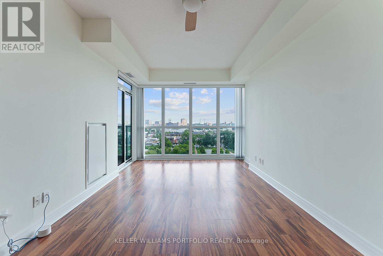 910 - 35 Brian Peck Crescent, Toronto, Ontario  M4G 4J7 - Photo 11 - C13217976
