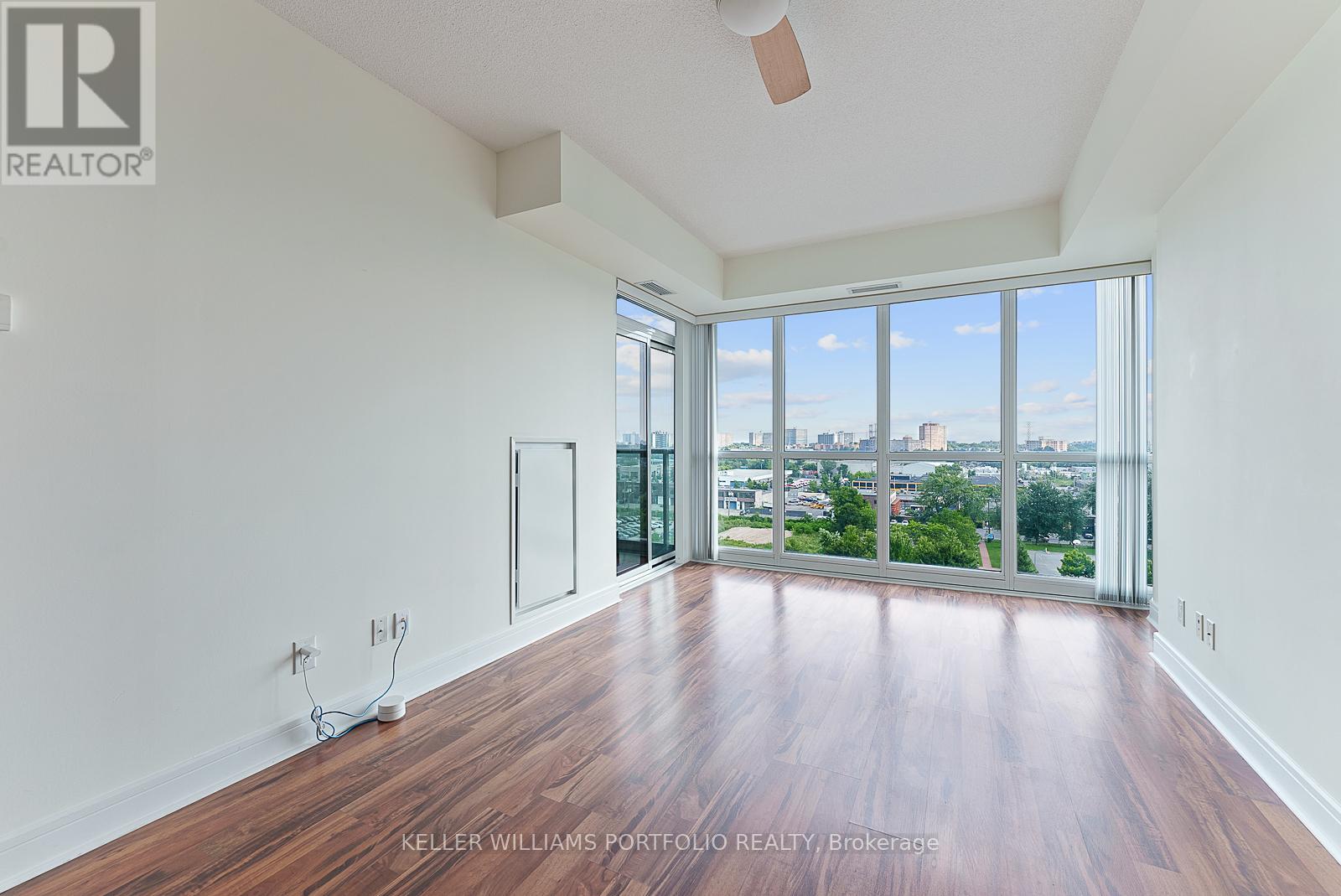 910 - 35 Brian Peck Crescent, Toronto, Ontario  M4G 4J7 - Photo 12 - C13217976