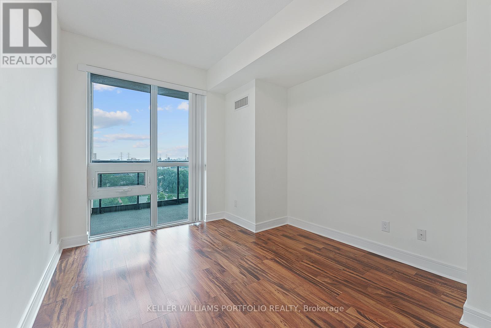 910 - 35 Brian Peck Crescent, Toronto, Ontario  M4G 4J7 - Photo 17 - C13217976