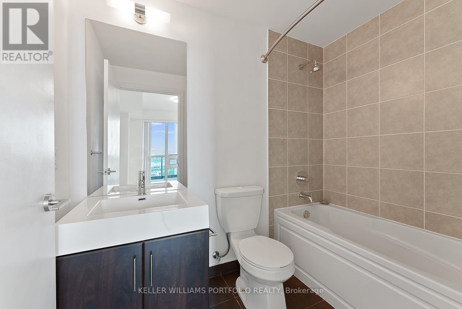 910 - 35 Brian Peck Crescent, Toronto, Ontario  M4G 4J7 - Photo 20 - C13217976