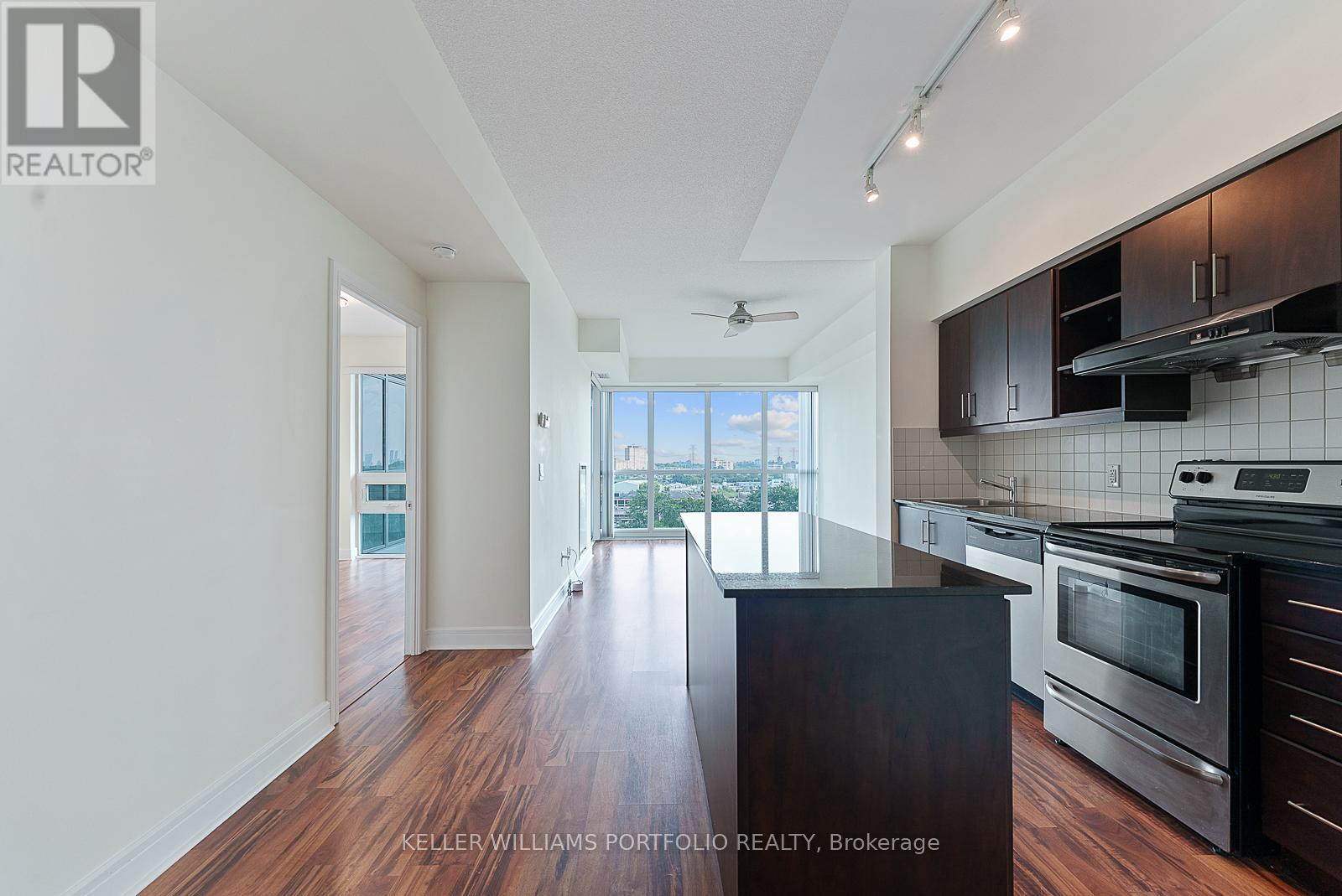 910 - 35 Brian Peck Crescent, Toronto, Ontario  M4G 4J7 - Photo 6 - C13217976