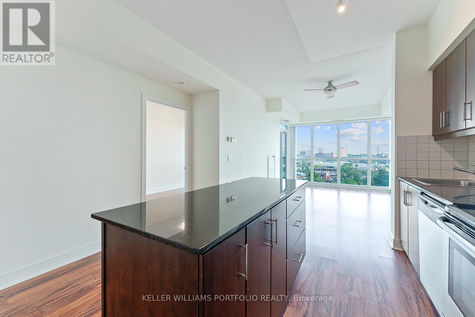 910 - 35 Brian Peck Crescent, Toronto, Ontario  M4G 4J7 - Photo 7 - C13217976