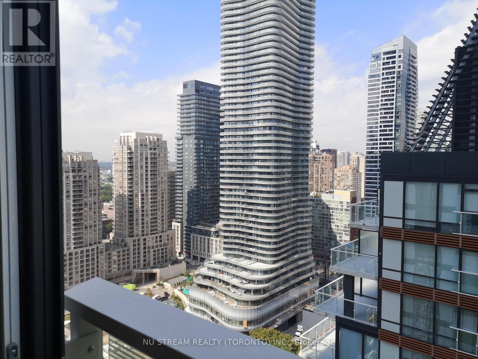2504 - 501 YONGE STREET, Toronto, Ontario