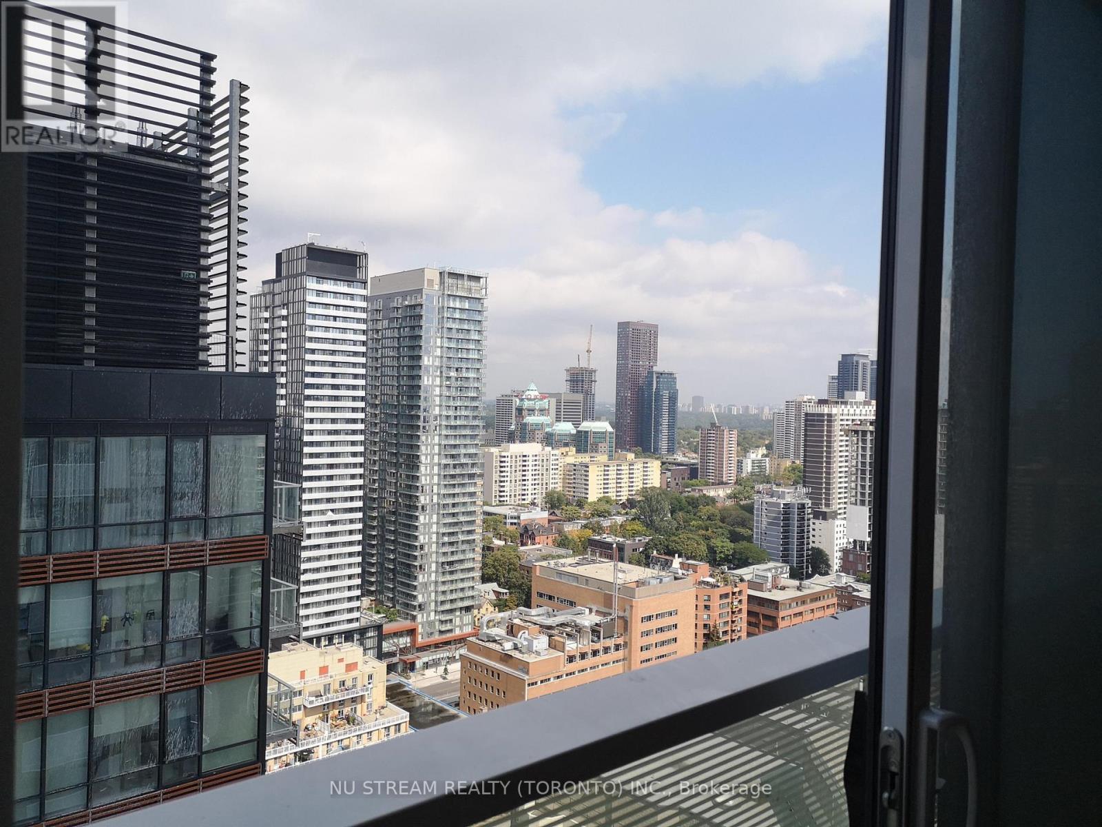 2504 - 501 Yonge Street, Toronto, Ontario  M4Y 0G8 - Photo 2 - C13217986