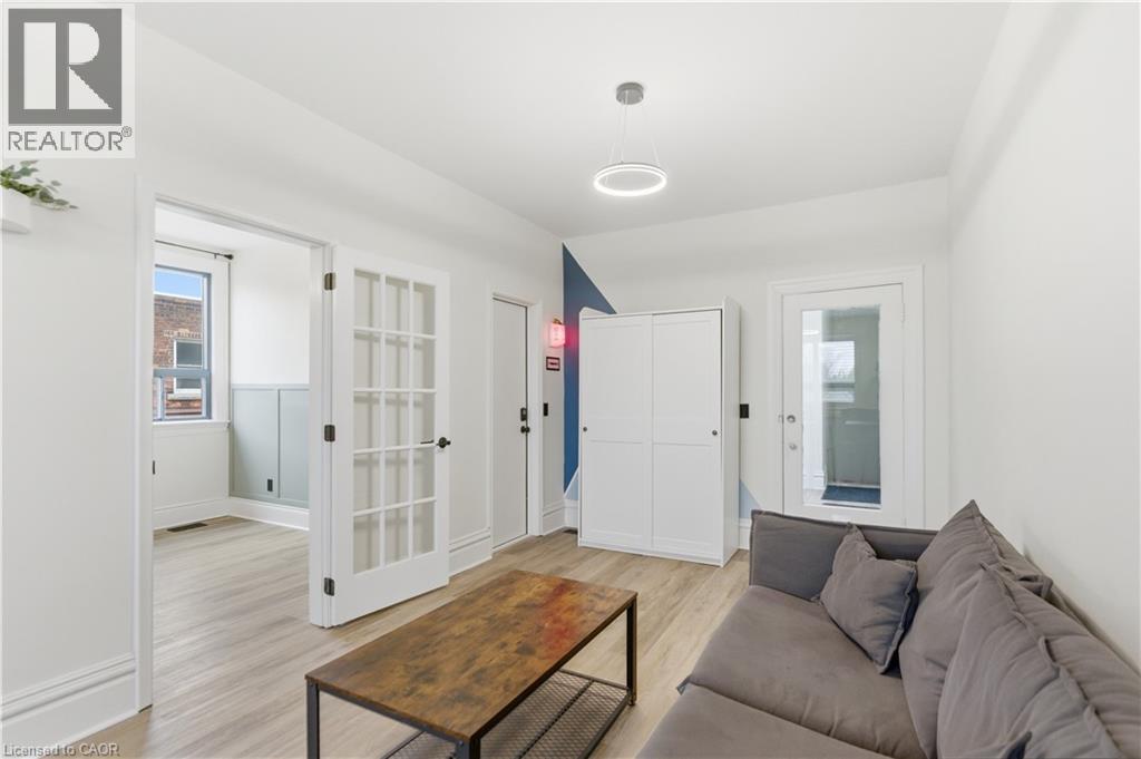 294 Ottawa Street N Unit# Upper B, Hamilton, Ontario  L8H 3Z9 - Photo 5 - 40813088