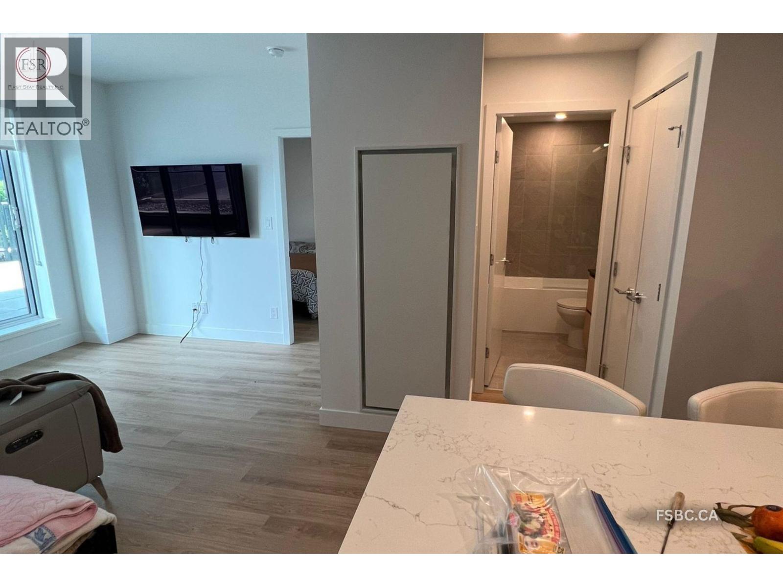 7977 Lansdowne Rd, Richmond, British Columbia  V6X 0X7 - Photo 18 - R3129977