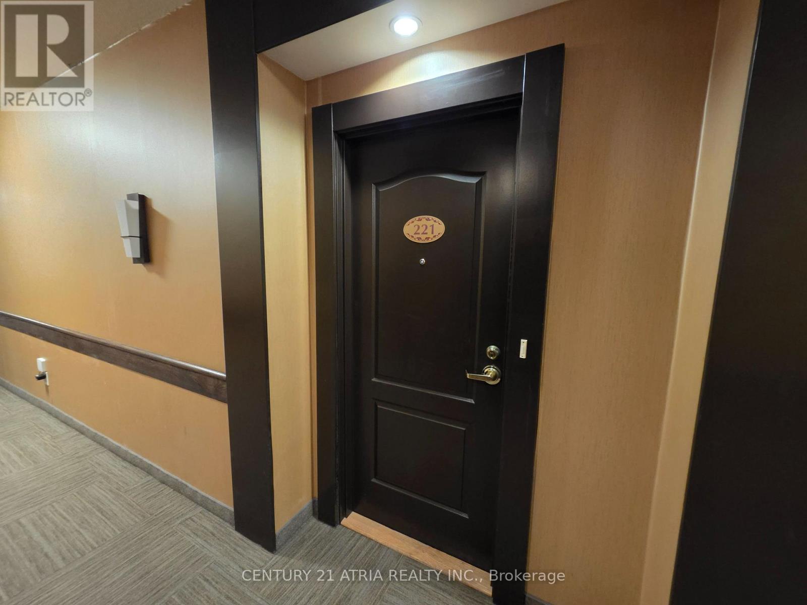 221 - 2020 MCNICOLL AVENUE, Toronto, Ontario