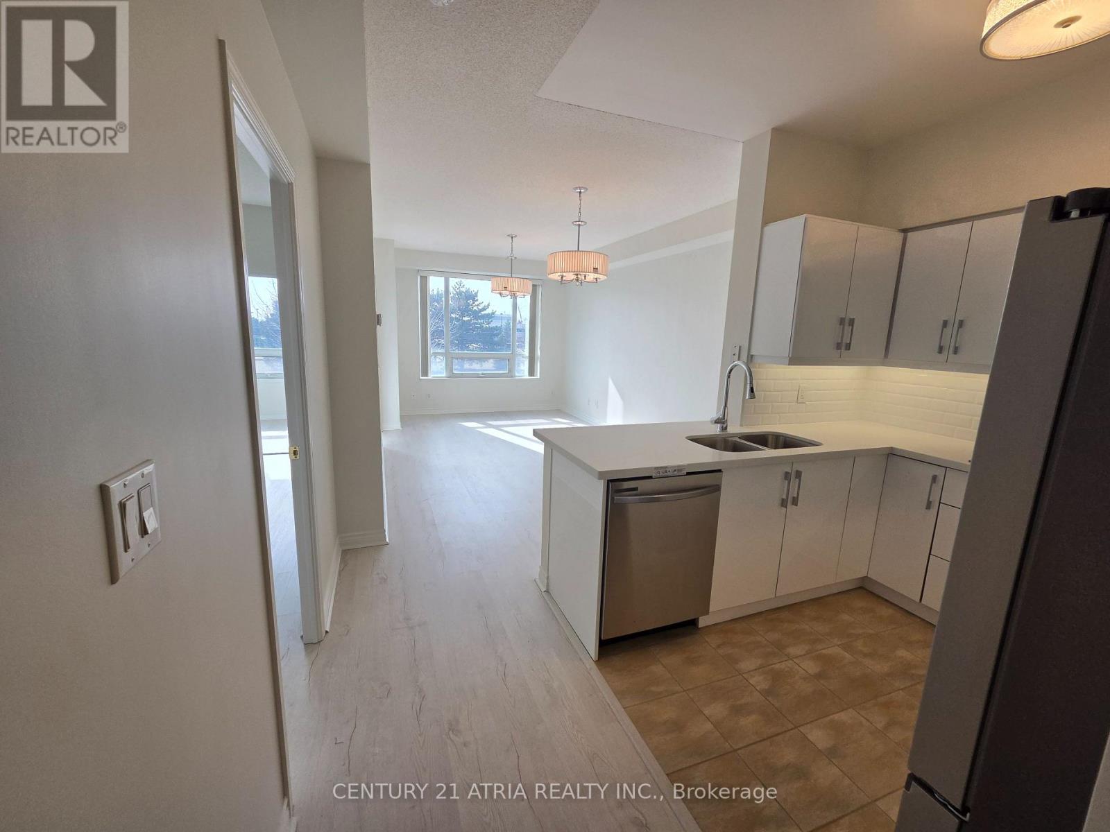 221 - 2020 Mcnicoll Avenue, Toronto, Ontario  M1V 0B5 - Photo 2 - E13217992