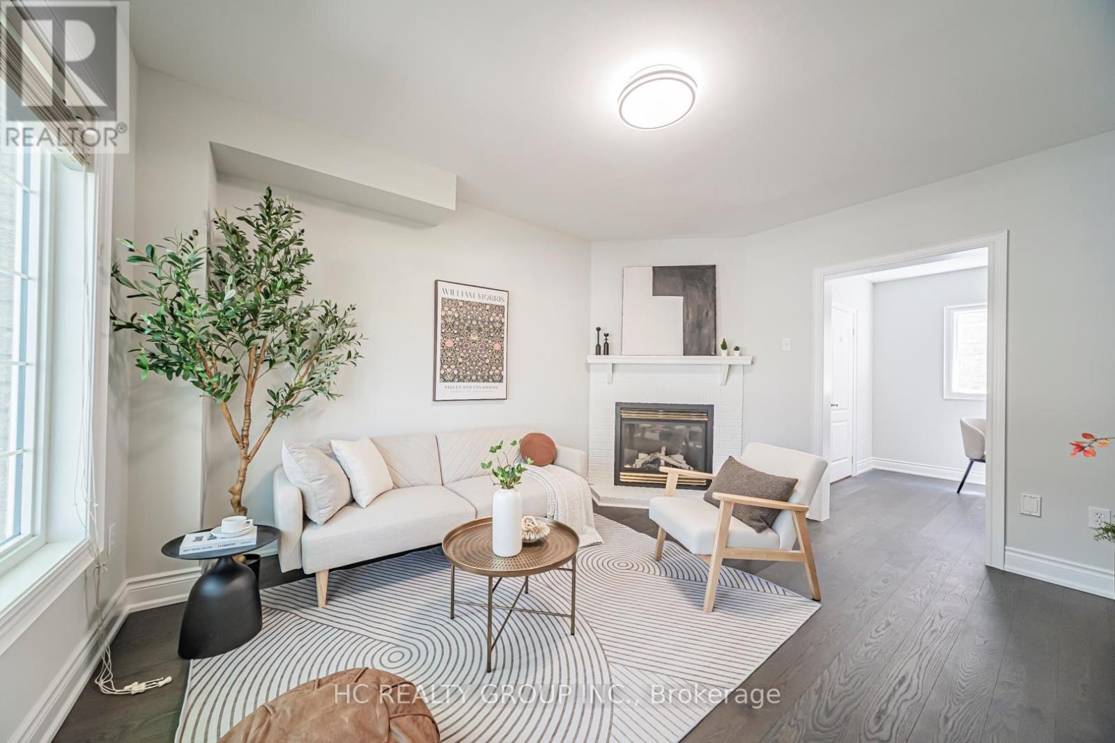 483 Menczel Crescent, Newmarket, Ontario  L3X 2P6 - Photo 8 - N13217104