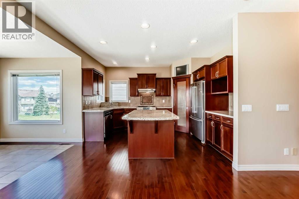 22 Everhollow Rise Sw, Calgary, Alberta  T2Y 5H2 - Photo 6 - A2311688